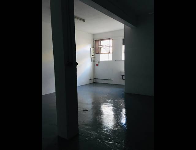 150M² WAREHOUSE RENTED IN UMBILO
